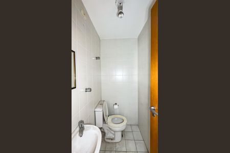 Apartamento à venda com 140m², 3 quartos e 3 vagas Apartamento à venda com 140m², 3 quartos e 3 vagasBanheiro de serviço