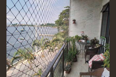 Apartamento à venda com 98m², 2 quartos e 1 vaga