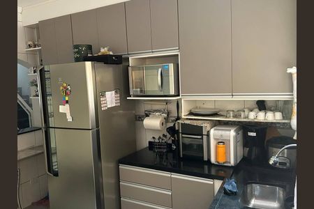 Casa à venda com 2 quartos, 120m² em Jardim Itaquiti, Barueri
