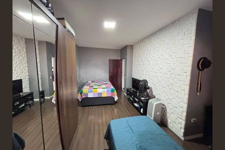 Casa à venda com 2 quartos, 120m² em Jardim Itaquiti, Barueri