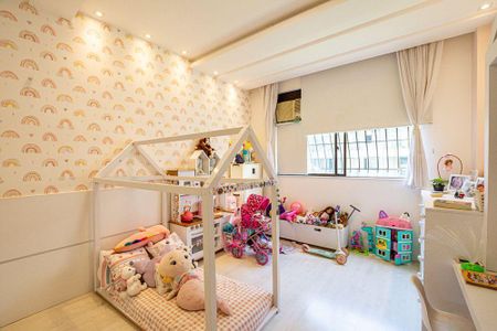 Apartamento à venda com 4 quartos, 180m² em Ingá, Niterói