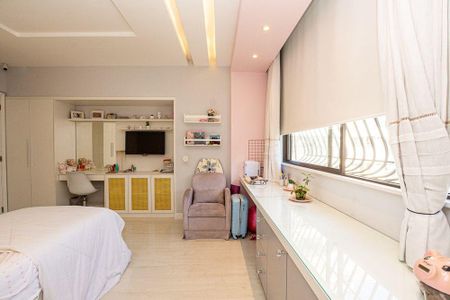 Apartamento à venda com 180m², 4 quartos e 2 vagas