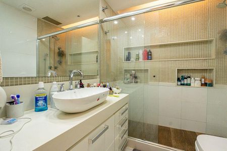 Apartamento à venda com 180m², 4 quartos e 2 vagas