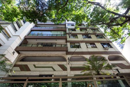 Apartamento à venda com 180m², 4 quartos e 2 vagas