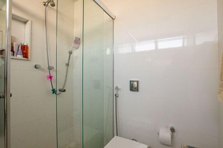 Apartamento à venda com 180m², 4 quartos e 2 vagas