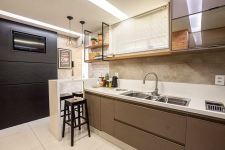 Apartamento à venda com 180m², 4 quartos e 2 vagas