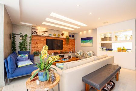 Apartamento à venda com 180m², 4 quartos e 2 vagas