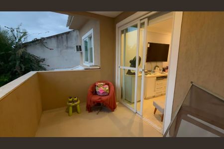 Casa de condomínio à venda com 360m², 4 quartos e 4 vagasVaranda