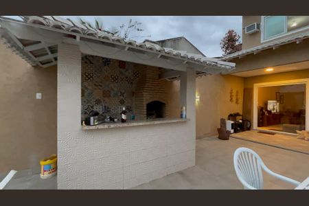 Casa de condomínio à venda com 360m², 4 quartos e 4 vagasÁrea externa