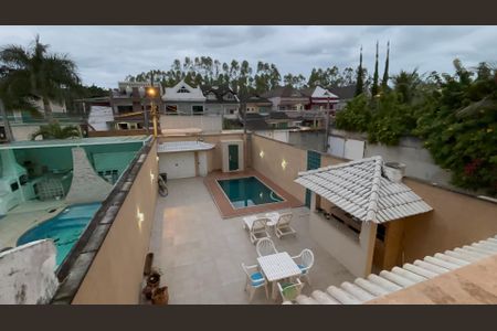 Casa de condomínio à venda com 360m², 4 quartos e 4 vagasVaranda