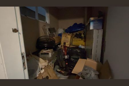 Casa de condomínio à venda com 360m², 4 quartos e 4 vagasQuarto de Serviço