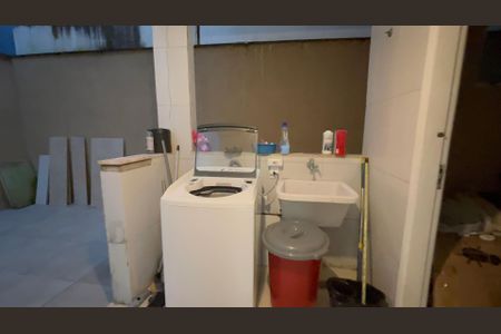 Casa de condomínio à venda com 360m², 4 quartos e 4 vagasÁrea de Serviço