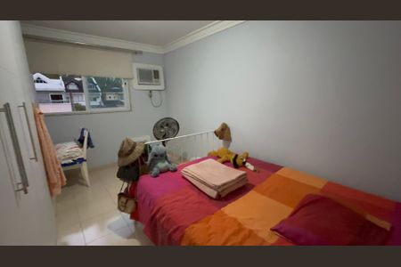 Casa de condomínio à venda com 360m², 4 quartos e 4 vagasQuarto 2