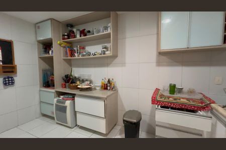 Casa de condomínio à venda com 360m², 4 quartos e 4 vagasCozinha