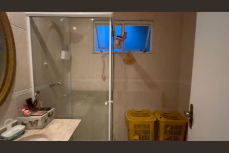 Casa de condomínio à venda com 360m², 4 quartos e 4 vagasBanheiro