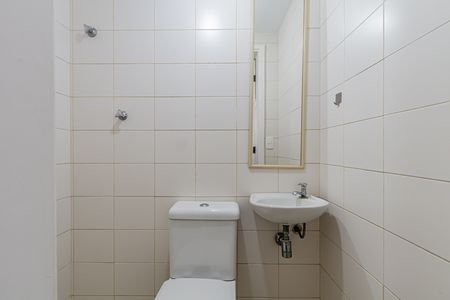 Apartamento à venda com 92m², 3 quartos e 2 vagas Apartamento à venda com 92m², 3 quartos e 2 vagasBanheiro de serviço