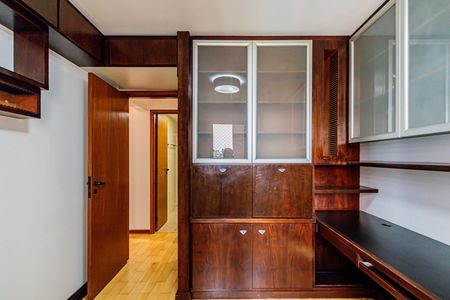 Apartamento à venda com 92m², 3 quartos e 2 vagas Apartamento à venda com 92m², 3 quartos e 2 vagasQuarto 02