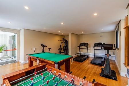 Apartamento à venda com 92m², 3 quartos e 2 vagas Apartamento à venda com 92m², 3 quartos e 2 vagasÁrea comum - Sala de jogos