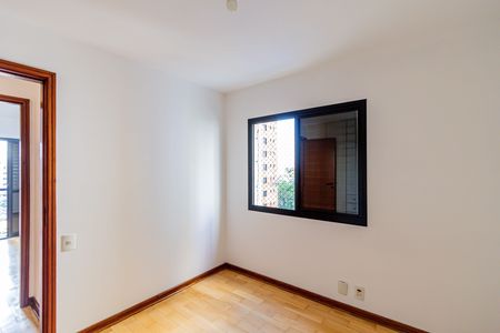 Apartamento à venda com 92m², 3 quartos e 2 vagas Apartamento à venda com 92m², 3 quartos e 2 vagasQuarto 01