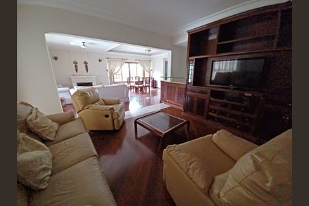 Casa para alugar com 4 quartos, 320m² em Residencial Dez (Alphaville), Santana de Parnaíba