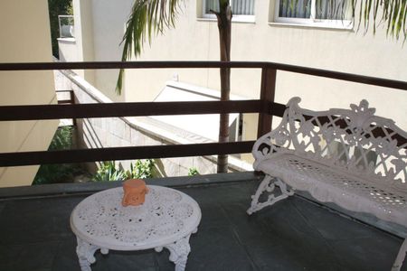 Casa de condomínio à venda com 500m², 4 quartos e 5 vagas