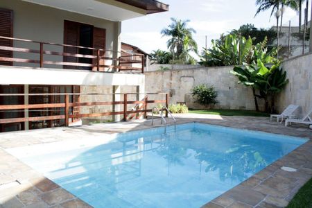 Casa de condomínio à venda com 500m², 4 quartos e 5 vagas