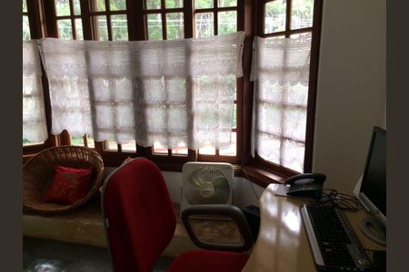 Casa de condomínio à venda com 500m², 4 quartos e 5 vagas