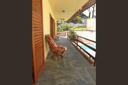 Casa de condomínio à venda com 500m², 4 quartos e 5 vagas