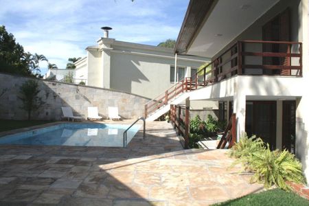 Casa de condomínio à venda com 500m², 4 quartos e 5 vagas