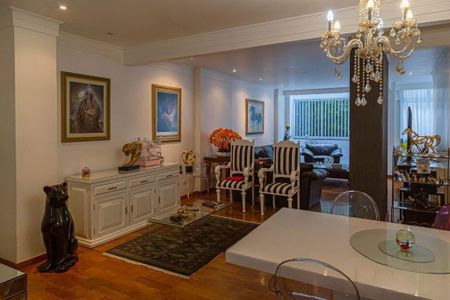 Apartamento à venda com 189m², 3 quartos e 2 vagas