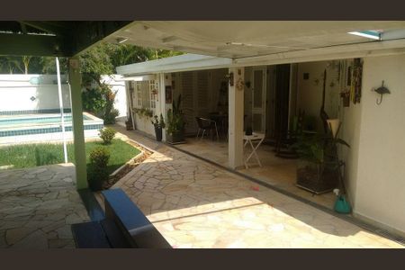 Casa de condomínio à venda com 450m², 4 quartos e 5 vagas
