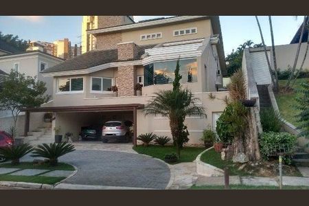 Casa de condomínio à venda com 450m², 4 quartos e 5 vagas