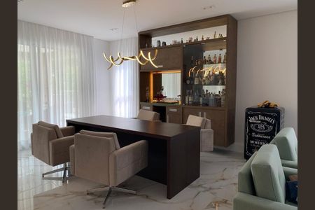 Casa de condomínio à venda com 700m², 4 quartos e 4 vagas
