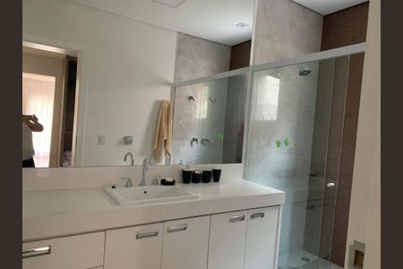 Casa de condomínio à venda com 700m², 4 quartos e 4 vagas