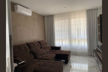 Casa de condomínio à venda com 700m², 4 quartos e 4 vagas