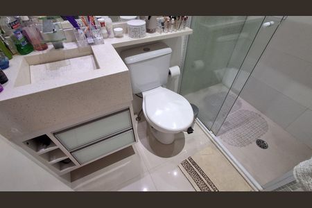 Apartamento à venda com 77m², 3 quartos e 2 vagasBanheiro Social 