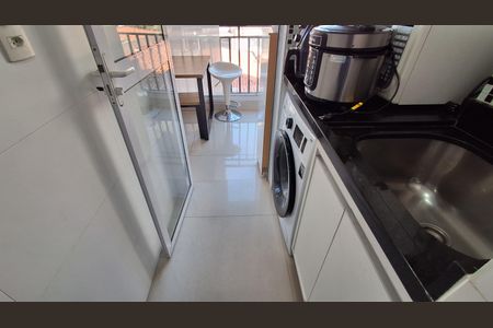 Apartamento à venda com 77m², 3 quartos e 2 vagasÁrea de Serviço 