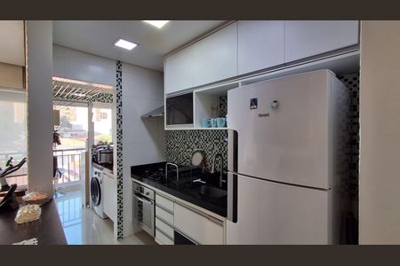 Apartamento à venda com 77m², 3 quartos e 2 vagasCozinha 