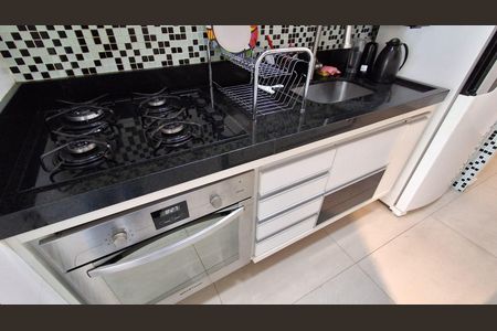Apartamento à venda com 77m², 3 quartos e 2 vagasCozinha 