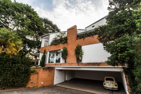 Casa de condomínio à venda com 780m², 2 quartos e 9 vagas Casa de condomínio à venda com 780m², 2 quartos e 9 vagasGaragem