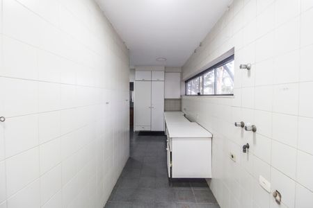 Casa de condomínio à venda com 780m², 2 quartos e 9 vagas Casa de condomínio à venda com 780m², 2 quartos e 9 vagasÁrea de Serviço