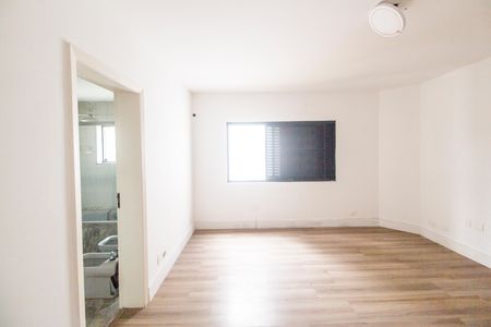 Casa de condomínio à venda com 780m², 2 quartos e 9 vagas Casa de condomínio à venda com 780m², 2 quartos e 9 vagasSuíte 2