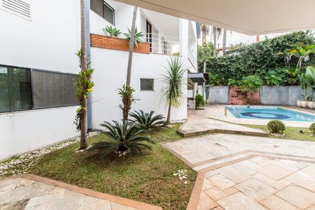 Casa de condomínio à venda com 780m², 2 quartos e 9 vagas Casa de condomínio à venda com 780m², 2 quartos e 9 vagasQuintal