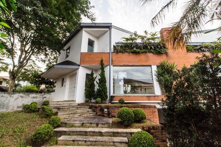 Casa de condomínio à venda com 780m², 2 quartos e 9 vagas Casa de condomínio à venda com 780m², 2 quartos e 9 vagasVista da Rua