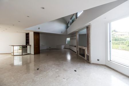 Casa de condomínio à venda com 780m², 2 quartos e 9 vagas Casa de condomínio à venda com 780m², 2 quartos e 9 vagasSala