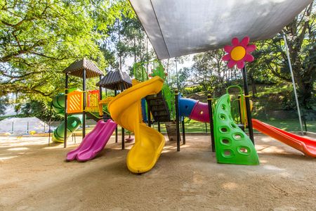 Casa de condomínio à venda com 780m², 2 quartos e 9 vagas Casa de condomínio à venda com 780m², 2 quartos e 9 vagasÁrea comum - Playground