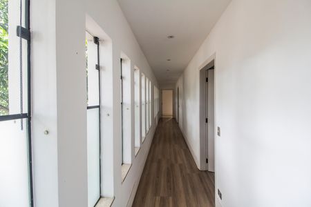 Casa de condomínio à venda com 780m², 2 quartos e 9 vagas Casa de condomínio à venda com 780m², 2 quartos e 9 vagasCorredor