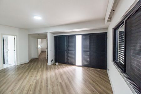 Casa de condomínio à venda com 780m², 2 quartos e 9 vagas Casa de condomínio à venda com 780m², 2 quartos e 9 vagasSuíte master