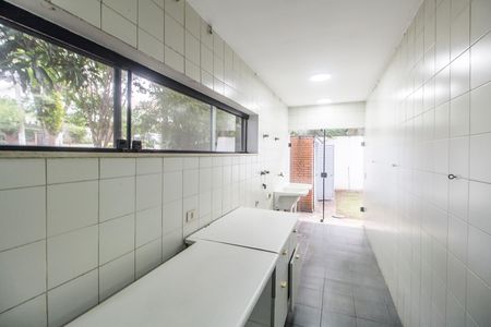 Casa de condomínio à venda com 780m², 2 quartos e 9 vagas Casa de condomínio à venda com 780m², 2 quartos e 9 vagasÁrea de Serviço