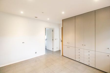 Casa de condomínio à venda com 780m², 2 quartos e 9 vagas Casa de condomínio à venda com 780m², 2 quartos e 9 vagasCopa